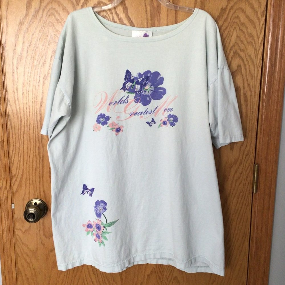 World's Greatest Mom - sleep shirt / swim cover-up - Picture 2 of 8